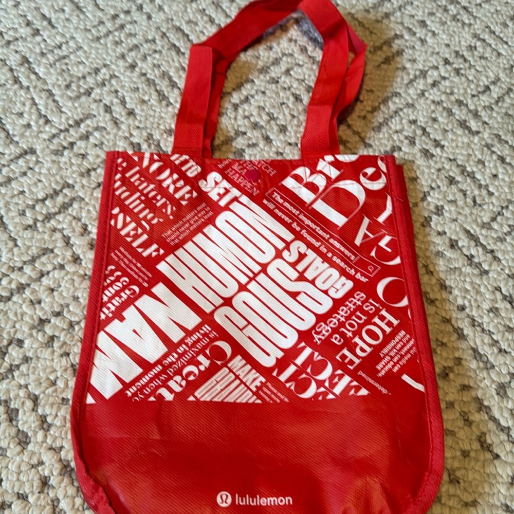 Lululemon small shopping bag